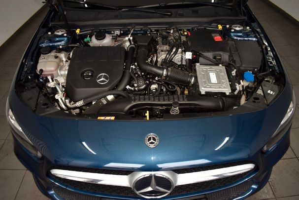 Mercedes-Benz A 250 e 160 kW image number 23