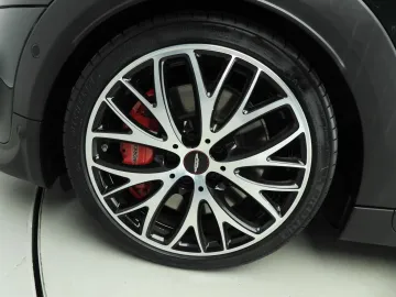 Car image 42