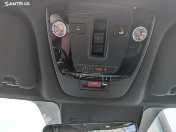 Car image 33