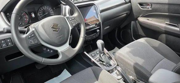 Car image 7
