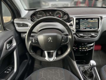 Car image 15