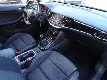 Car image 11