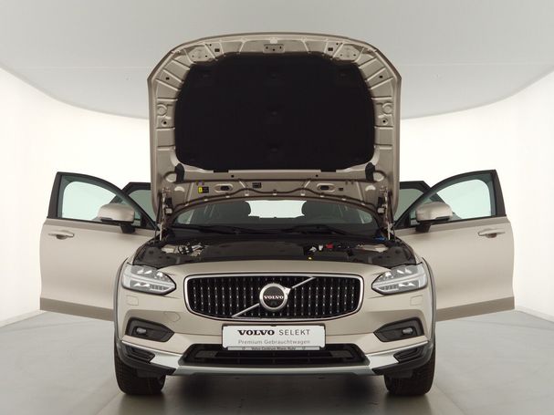 Volvo V90 Cross Country AWD B5 173 kW image number 9