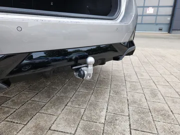 Car image 42