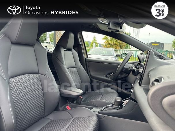 Toyota Yaris Hybrid 85 kW image number 24