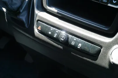 Car image 33
