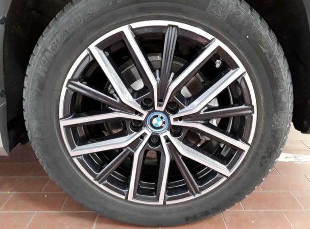 BMW iX1 xDrive30 M Sport 230 kW image number 10