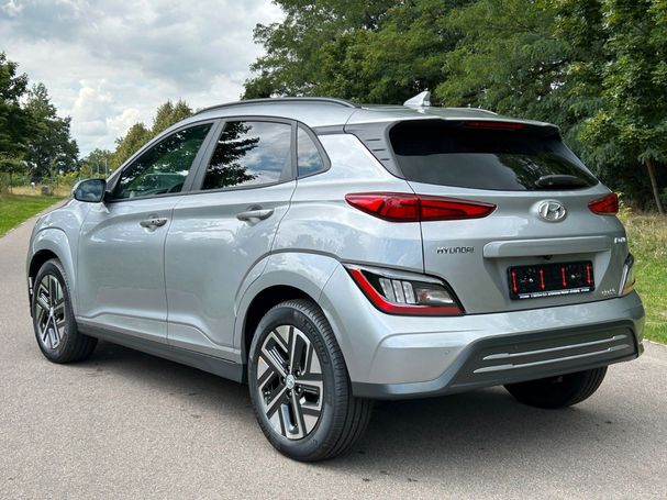 Hyundai Kona EV Trend 150 kW image number 3