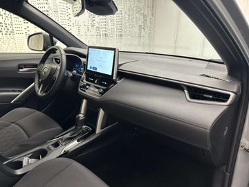 Car image 11