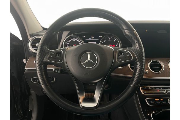 Mercedes-Benz E 220 d T 143 kW image number 16