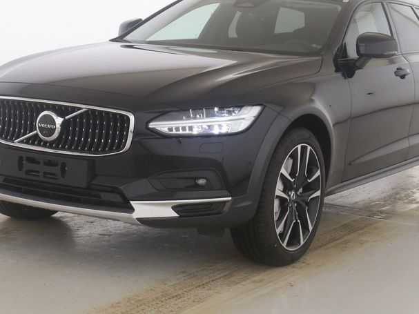 Volvo V90 Cross Country AWD Plus 145 kW image number 1