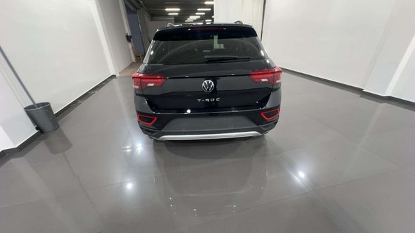 Volkswagen T-Roc 1.5 TSI 110 kW image number 2