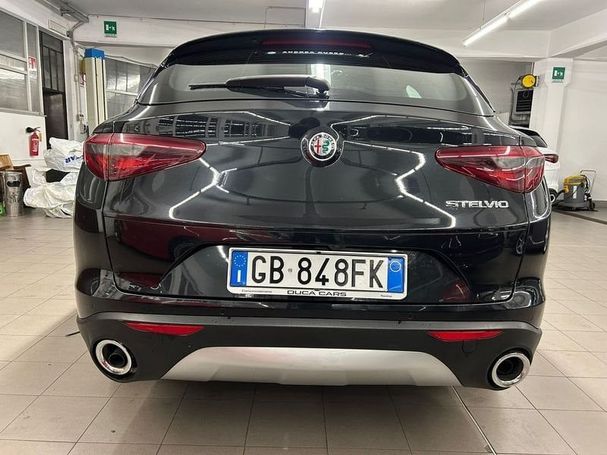 Alfa Romeo Stelvio 2.2 Diesel AT8 118 kW image number 7