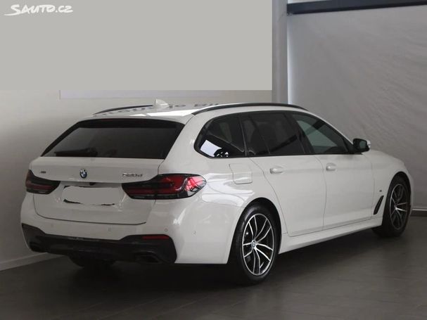 BMW 520d Touring xDrive 147 kW image number 3