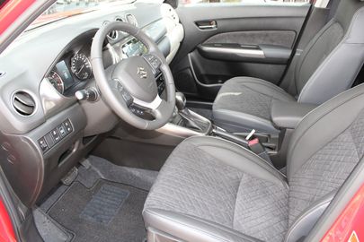 Car image 13