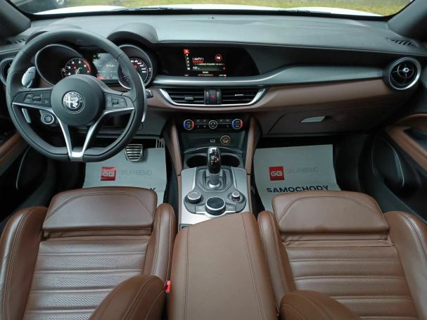 Alfa Romeo Stelvio 2.0 Turbo 206 kW image number 15