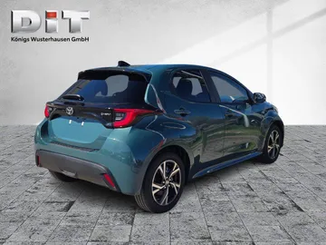 Car image 2
