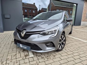 Car image 18