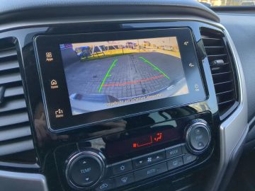 Car image 24