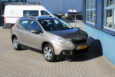 Car image 2