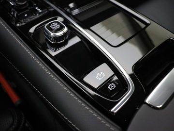 Car image 37