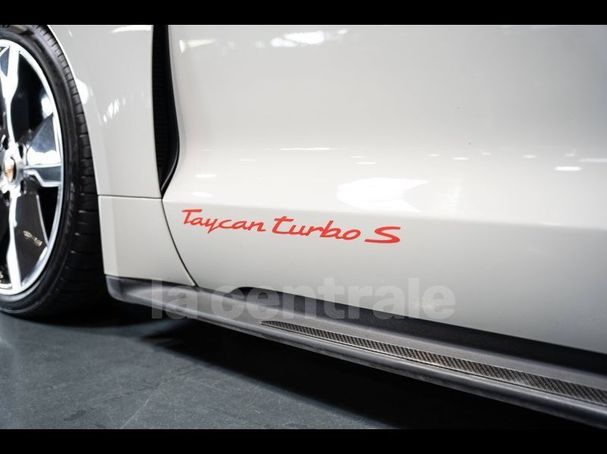 Porsche Taycan Turbo S 500 kW image number 40