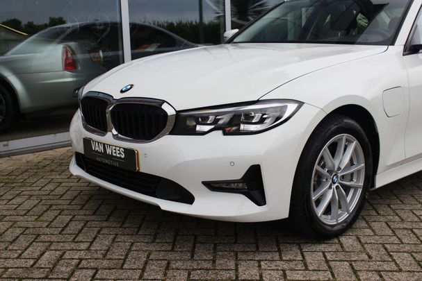 BMW 330 185 kW image number 37