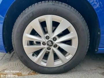 Car image 35