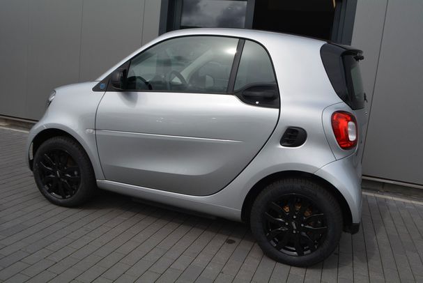 Smart ForTwo coupe EQ 60 kW image number 23