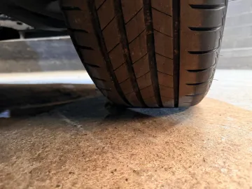 Car image 45
