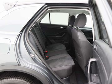 Car image 38