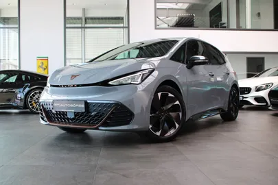 Car image 19