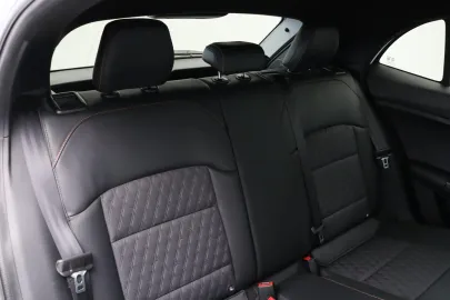 Car image 46
