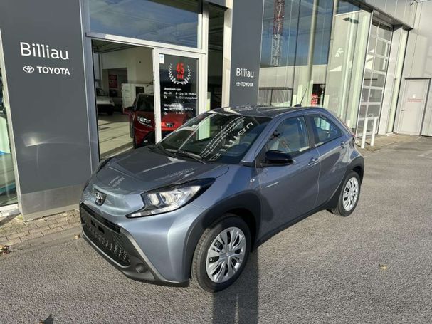 Toyota Aygo X 53 kW image number 16