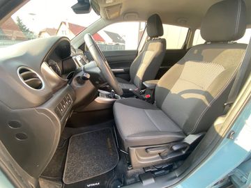 Car image 15