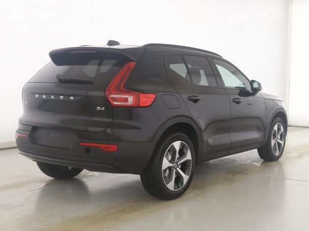 Volvo XC40 B4 Plus DKG 145 kW image number 2