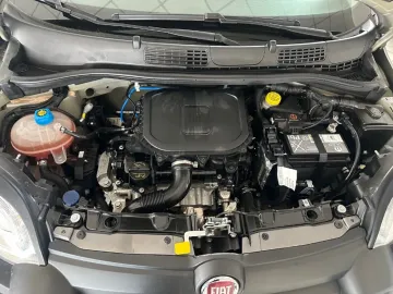 Car image 17