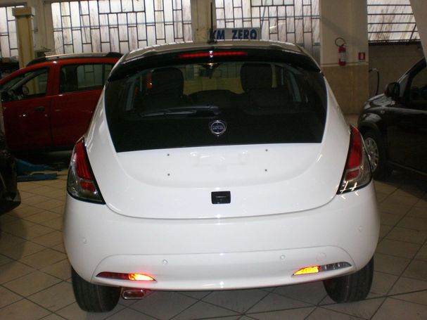 Lancia Ypsilon 51 kW image number 4