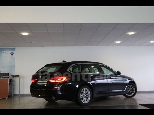 BMW 530d Touring xDrive 195 kW image number 1