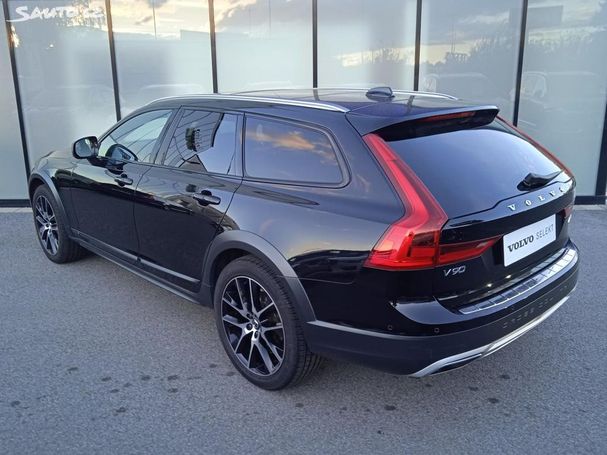 Volvo V90 Cross Country T6 AWD 228 kW image number 4