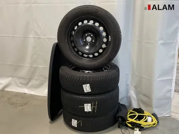 Car image 31