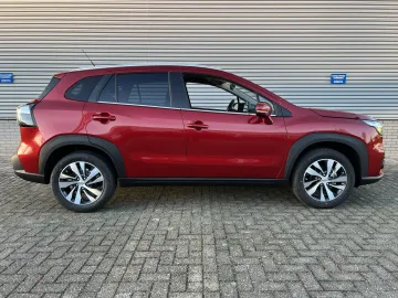 Car image 5