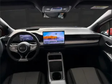 Car image 27