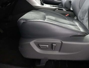 Car image 37