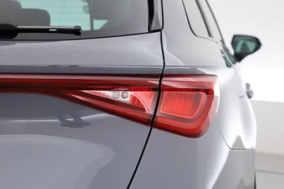 Car image 40