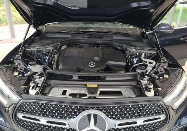 Mercedes-Benz GLC 300 Line 198 kW image number 14