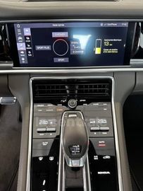 Car image 36