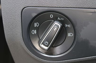 Car image 35