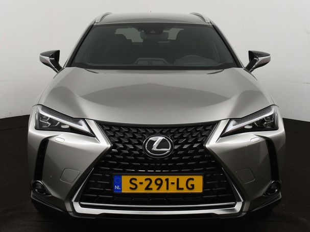 Lexus UX 250h 135 kW image number 17