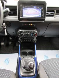 Car image 21